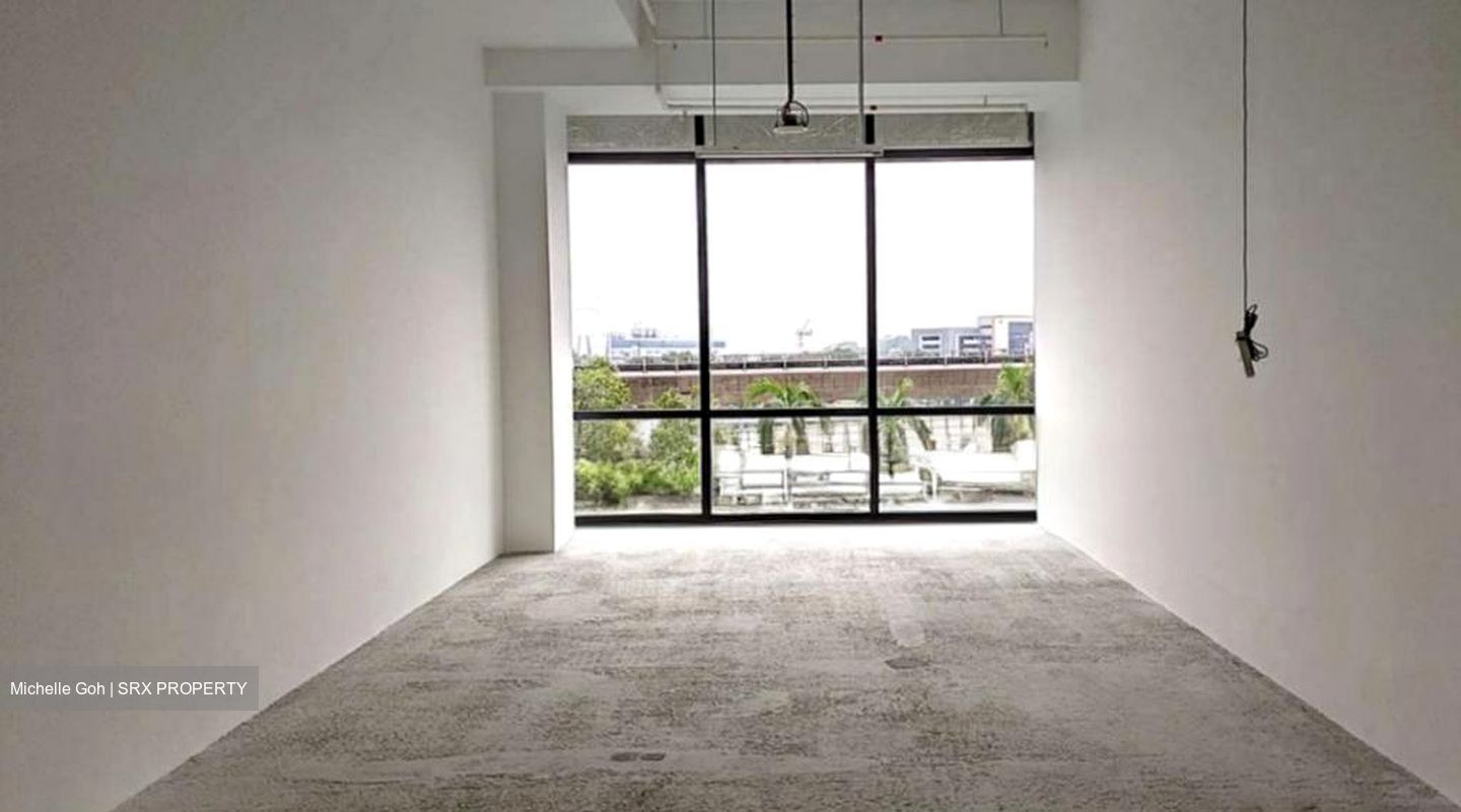 Woods Square (D25), Office #537928611